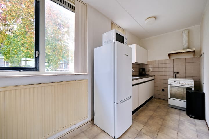 Photo 10 of Madoeralaan 27