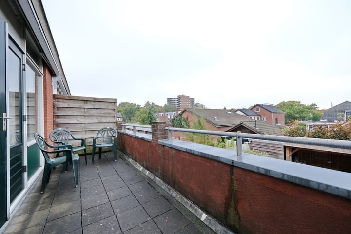 Photo 12 of Madoeralaan 27