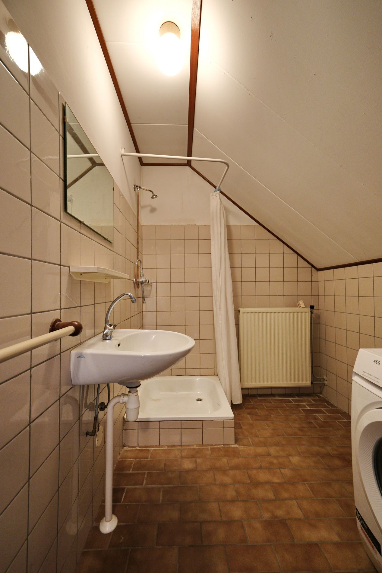 Photo 19 of Madoeralaan 27