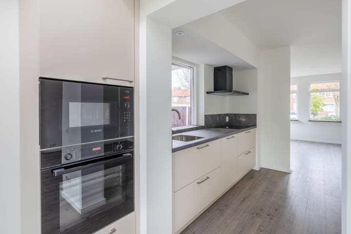 Photo 17 of Goudenregenstraat 13-C