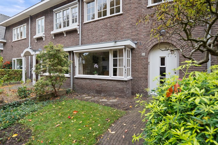 Photo 3 of Marggraffstraat 37