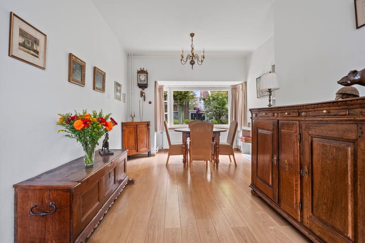 Photo 6 of Marggraffstraat 37