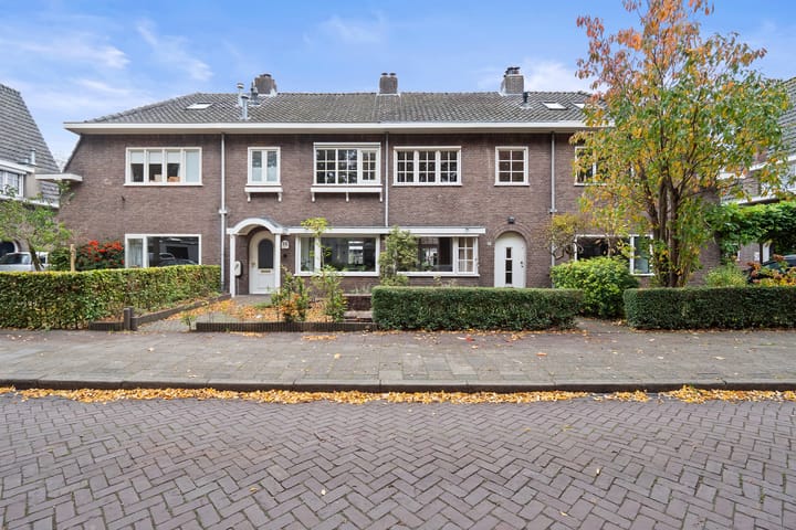 Photo 36 of Marggraffstraat 37