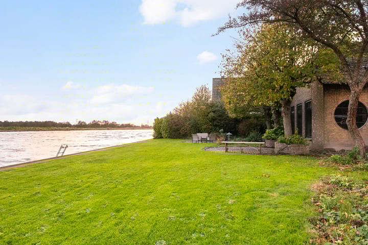 Photo 45 of Reahel 15