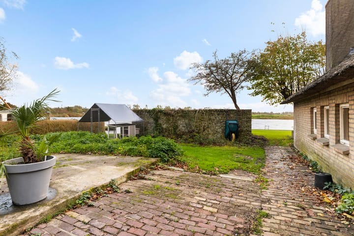 Photo 50 of Reahel 15