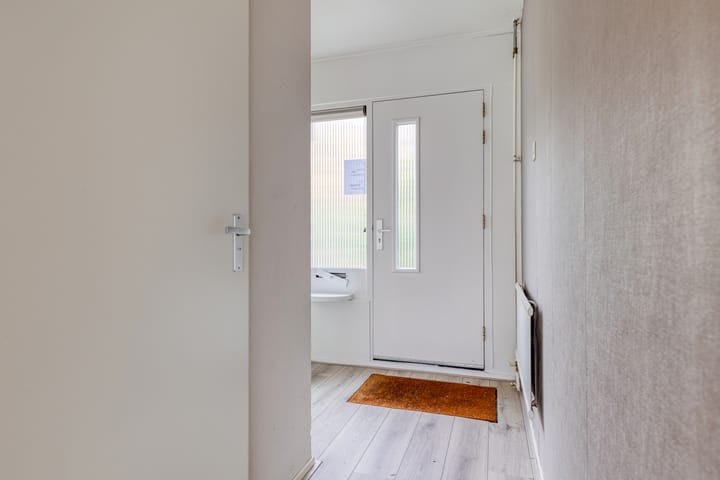 Photo 9 of Klaproos 24