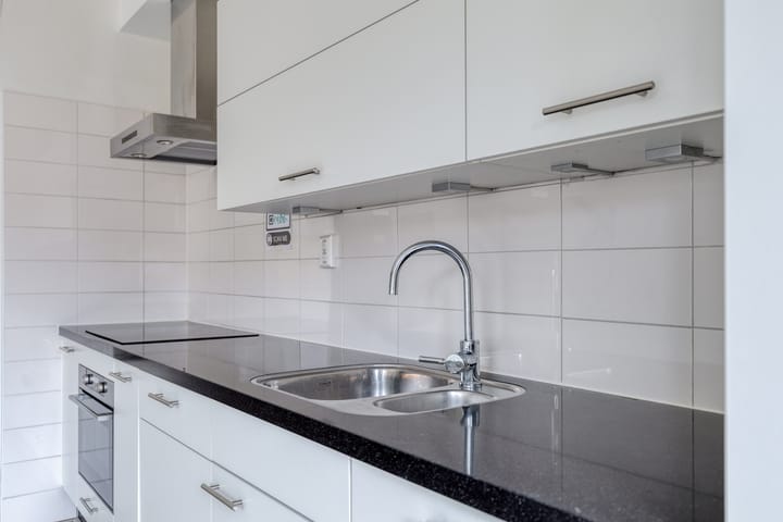 Photo 16 of Klaproos 24