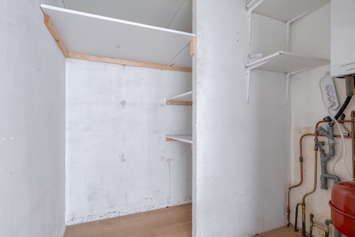 Photo 27 of Klaproos 24