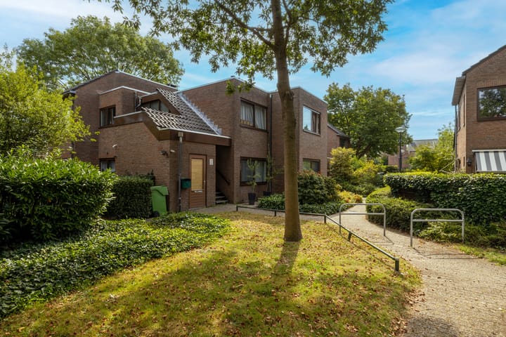 Foto 1 van Troelstraplein 11