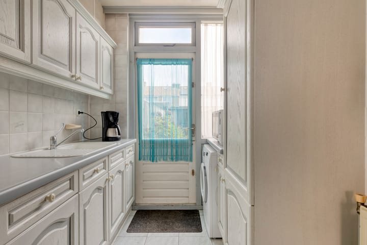 Foto 11 van Cornelis Bloemaertstraat 63