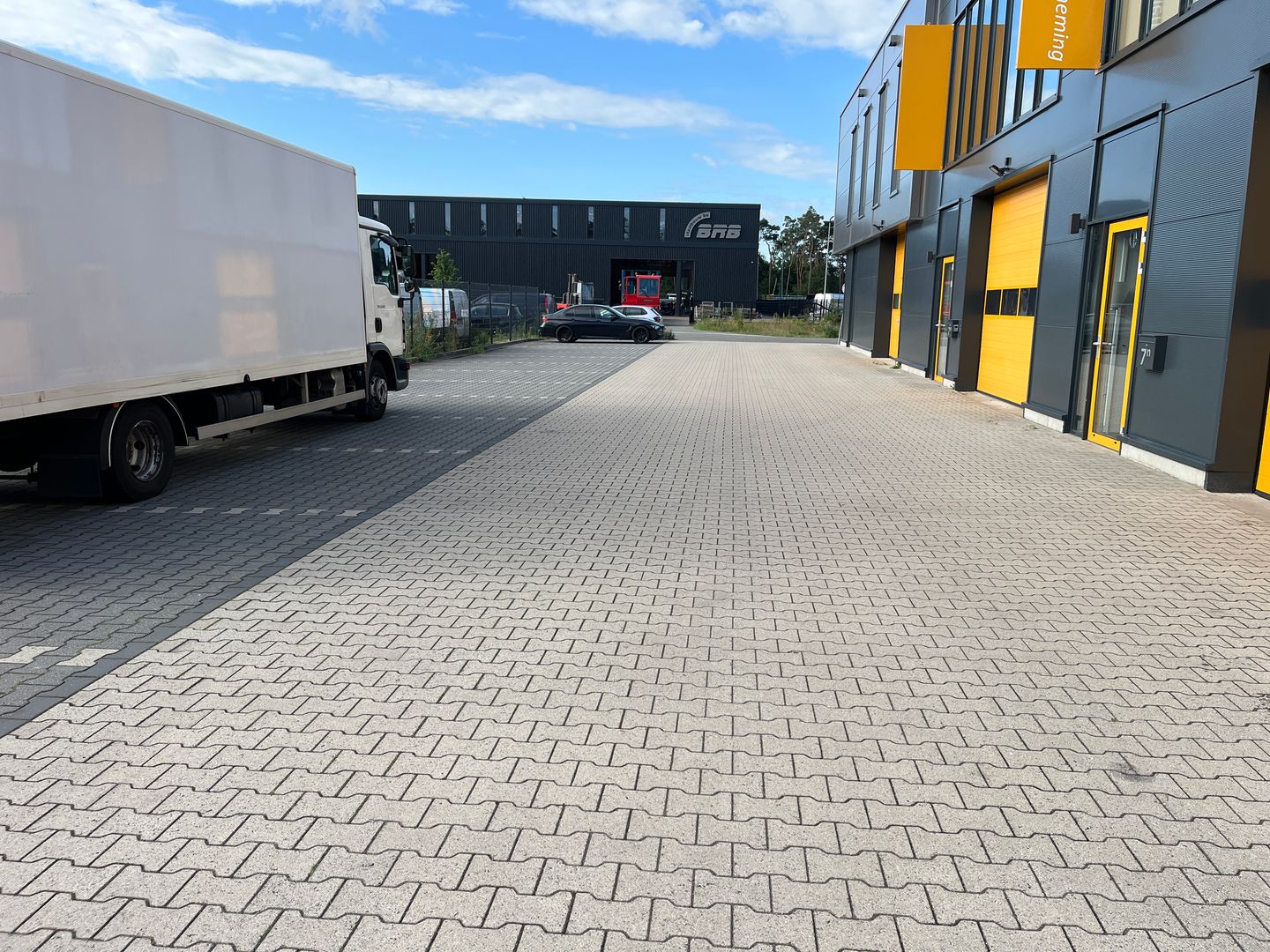 View photo 3 of Haarbos 7-p