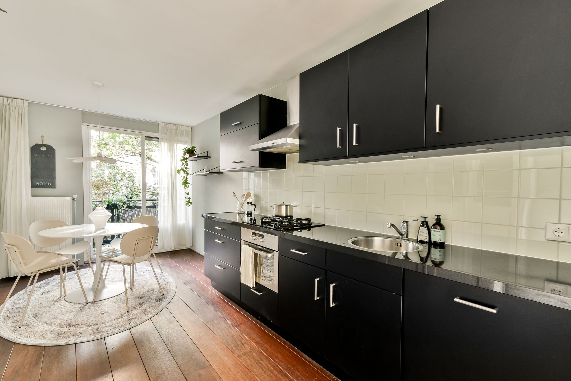 Photo 12 of Bellamystraat 50-B