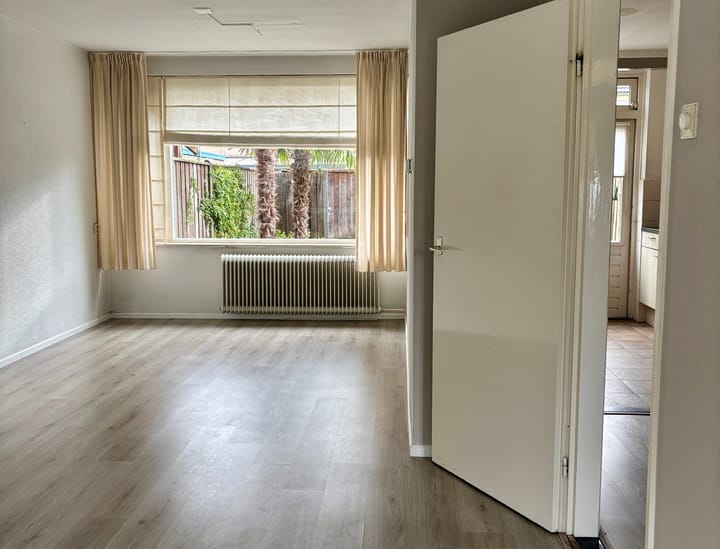 Photo 7 of Catharina van Renneslaan 9