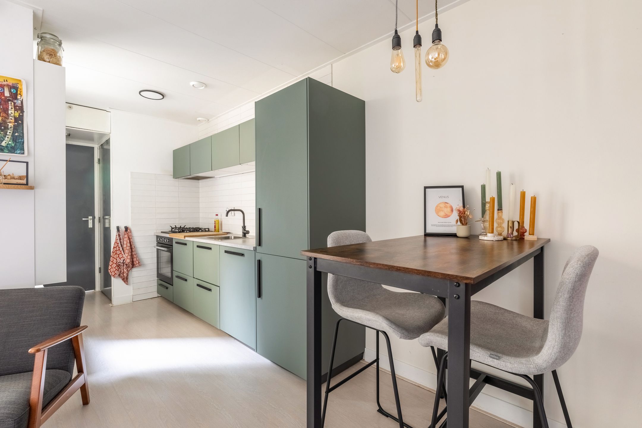 Photo 3 of Van Bossestraat 30-1