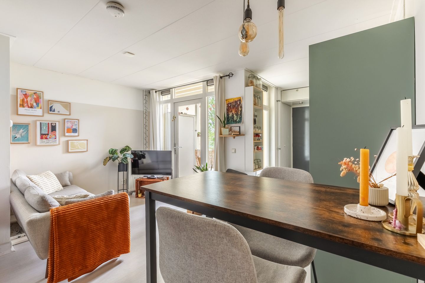 Photo 4 of Van Bossestraat 30-1