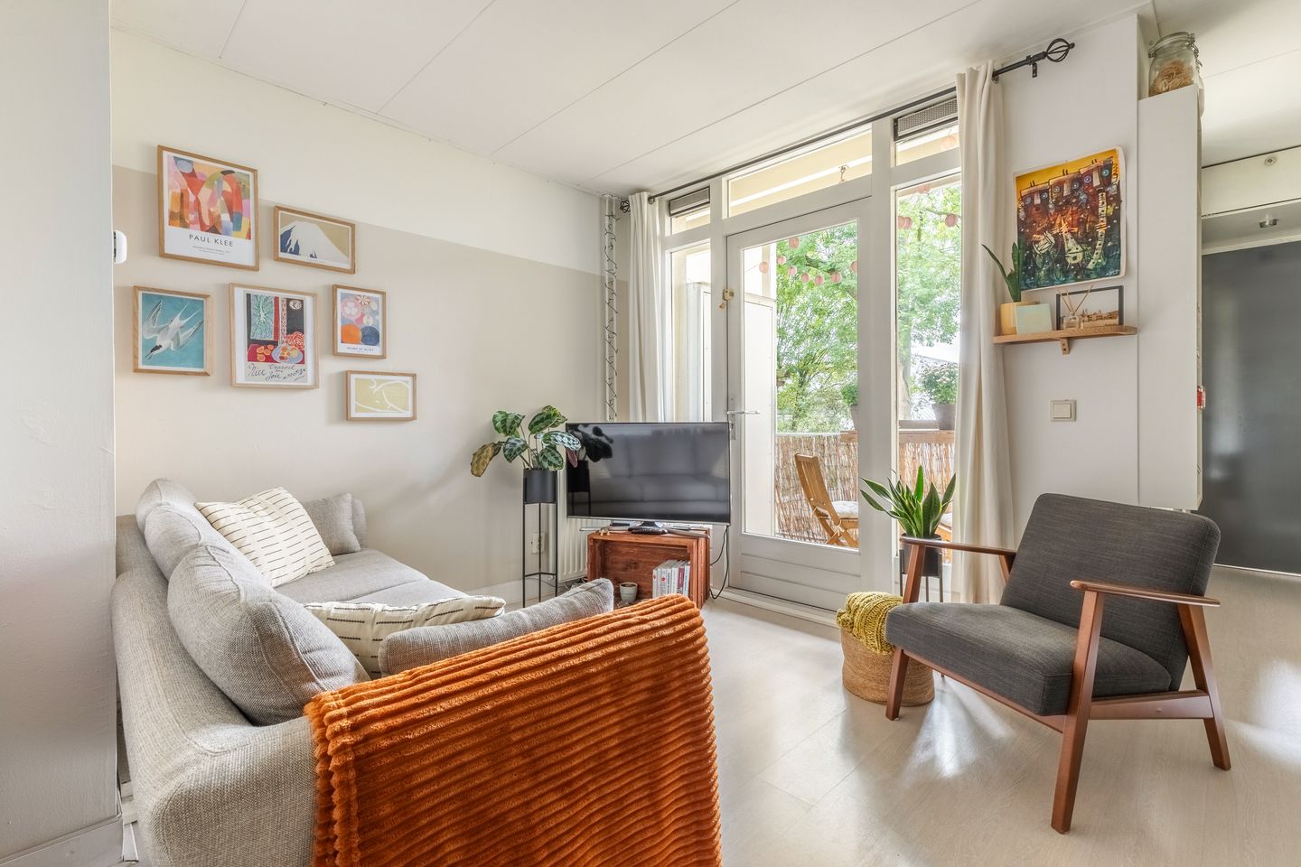 Photo 5 of Van Bossestraat 30-1