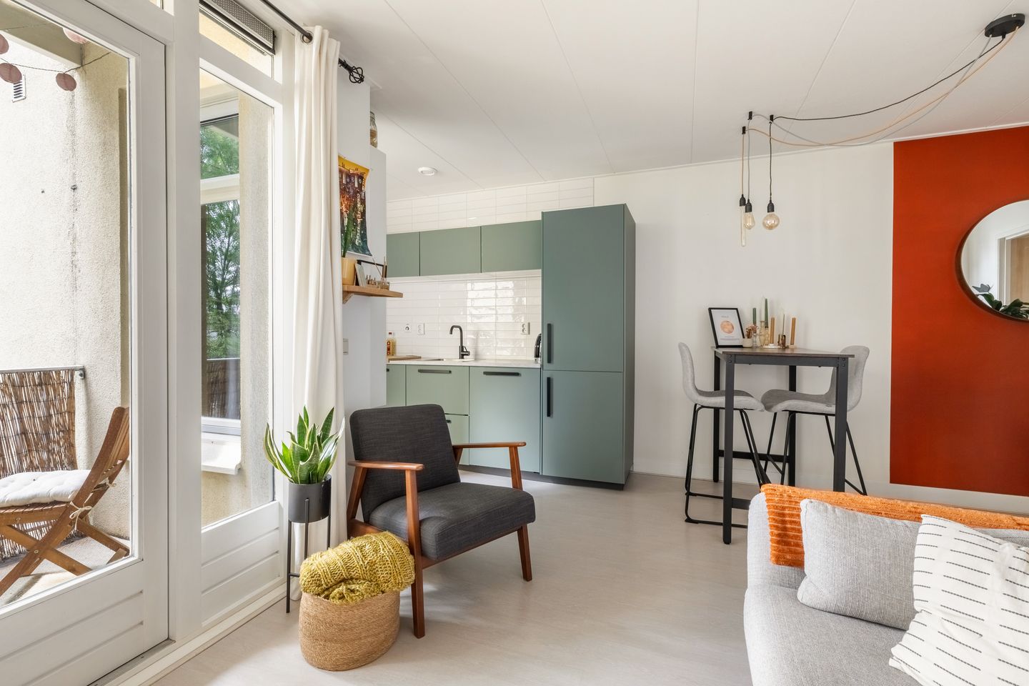 Photo 10 of Van Bossestraat 30-1