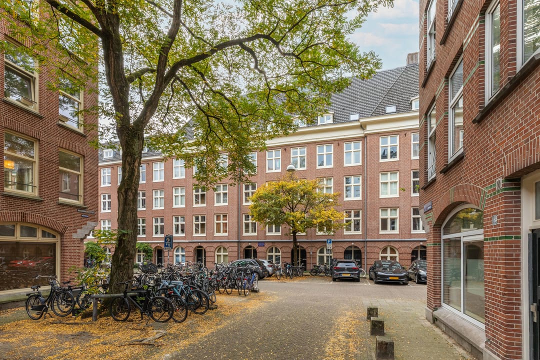 Photo 31 of Van Bossestraat 30-1