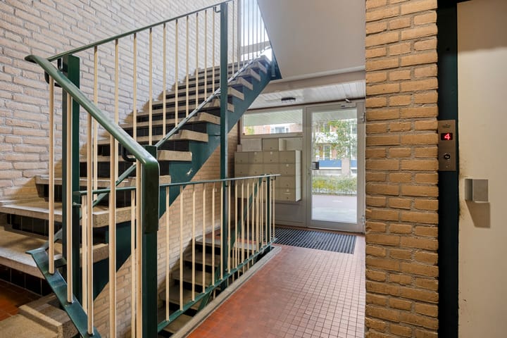 Photo 5 of Ir J.P. van Muijlwijkstraat 216