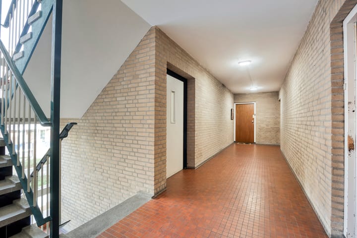 Photo 6 of Ir J.P. van Muijlwijkstraat 216