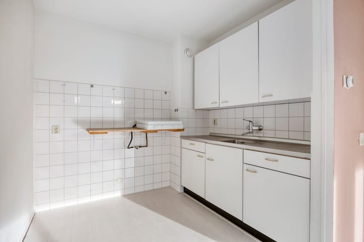 Photo 12 of Ir J.P. van Muijlwijkstraat 216