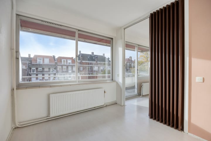 Photo 15 of Ir J.P. van Muijlwijkstraat 216