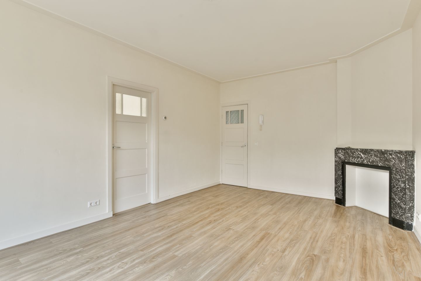 Foto 4 van Eemsstraat 14-2