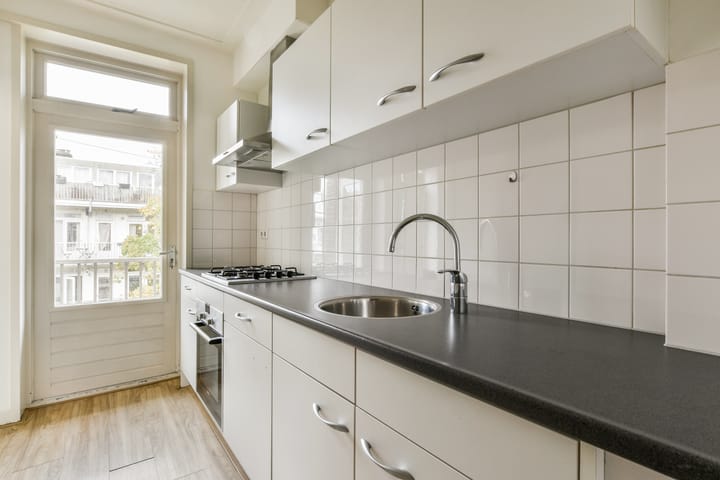 Foto 8 van Eemsstraat 14-2