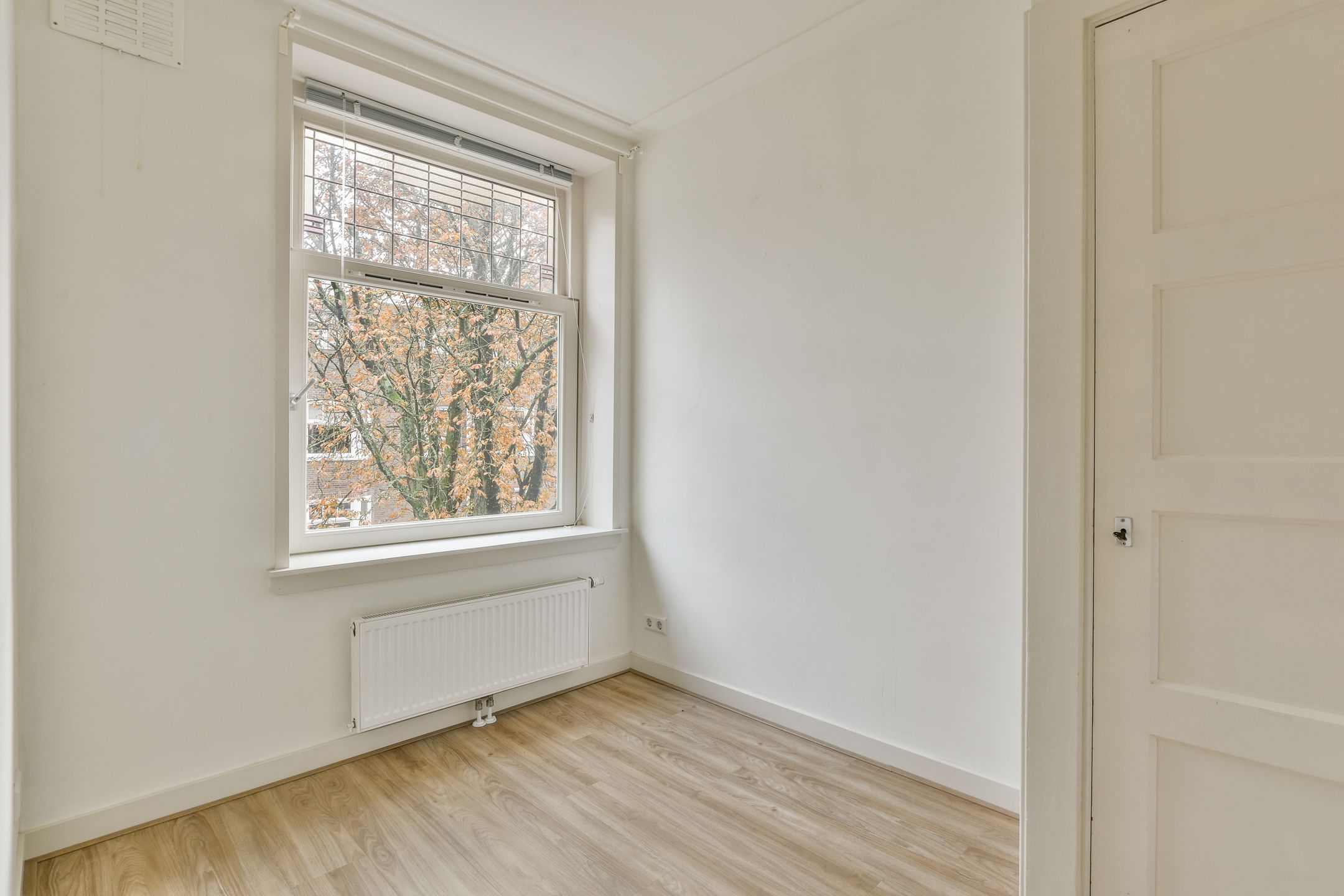 Foto 15 van Eemsstraat 14-2