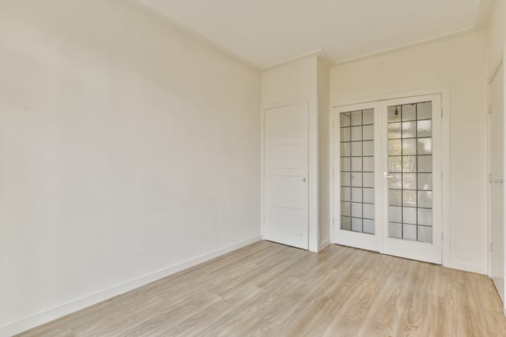 Foto 17 van Eemsstraat 14-2