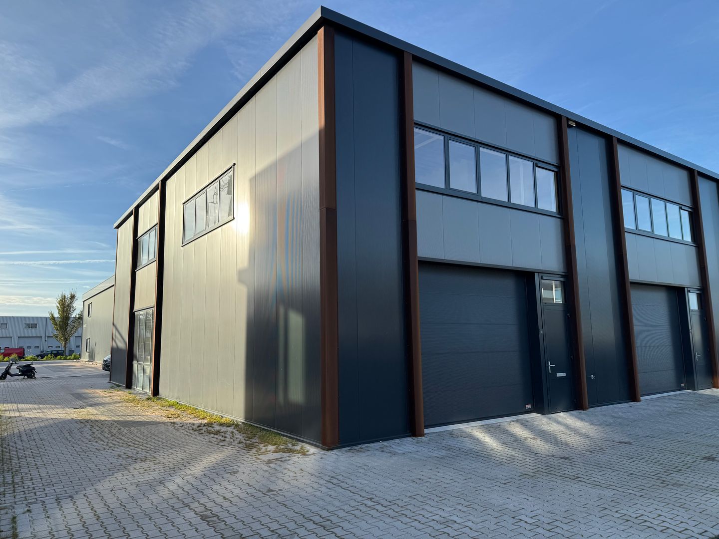 View photo 1 of De Drie Kronen 32