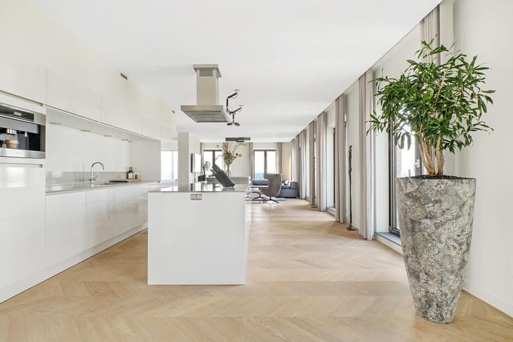 Foto 5 van Gustav Mahlerplein 257