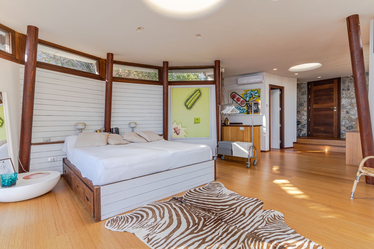 Foto 35 van Luxe villa met zeezicht