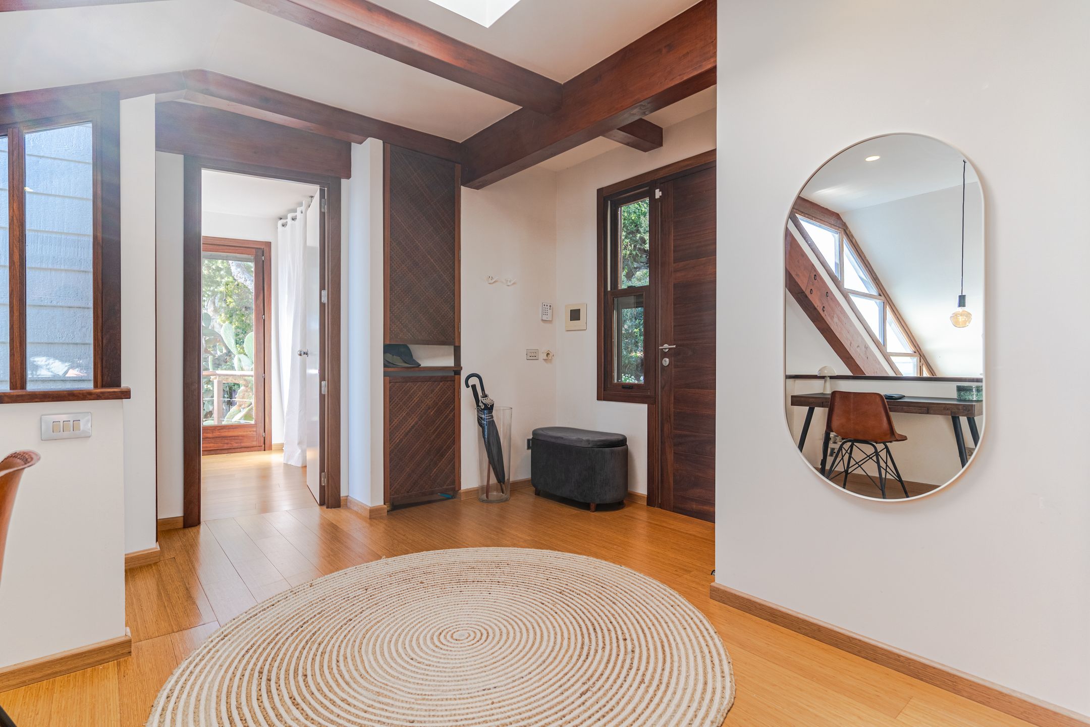 Foto 69 van Luxe villa met zeezicht