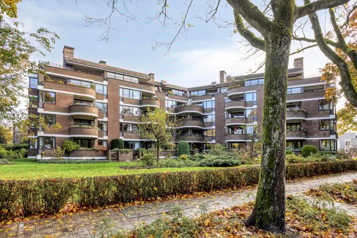 Photo 5 of J.W. Racerstraat 57