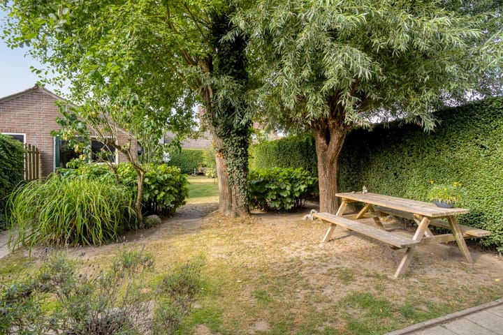 Photo 2 of Elmarestraat 37