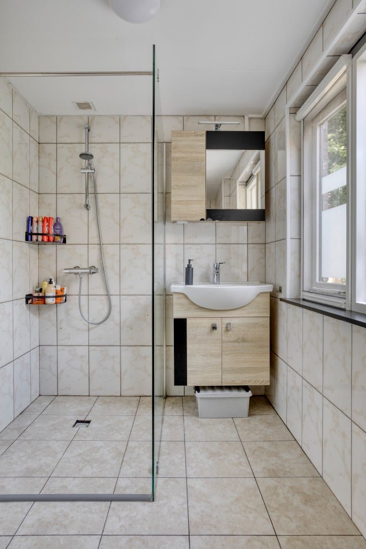 Photo 16 of Elmarestraat 37