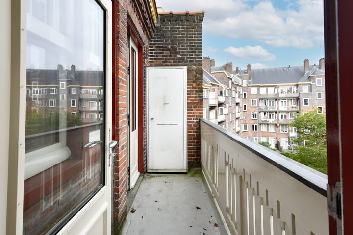 Photo 6 of Zaanstraat 365