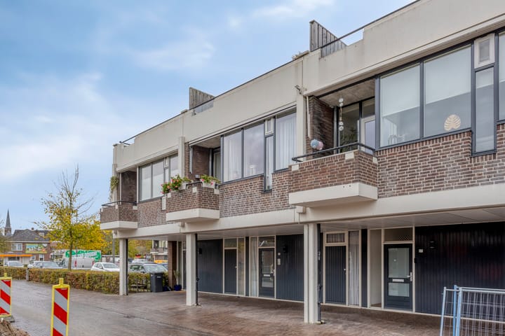 Photo 5 of Gronausestraat 25