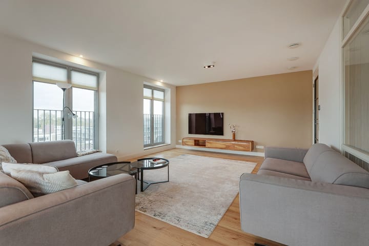 Foto 2 van Wolbrantskerkweg 48-F