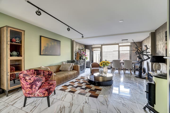 Photo 2 of Zilverschoon 76