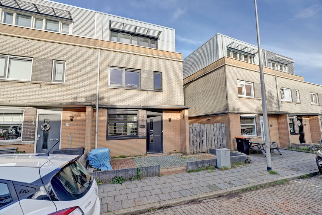 Photo 7 of Zilverschoon 76