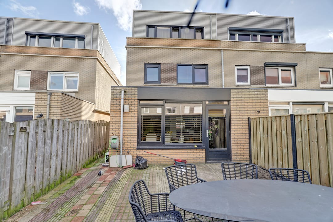 Photo 28 of Zilverschoon 76