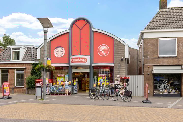 Langebuorren 15, Stiens