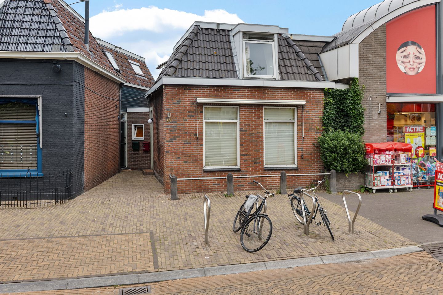 Bekijk foto 2 van Langebuorren 15