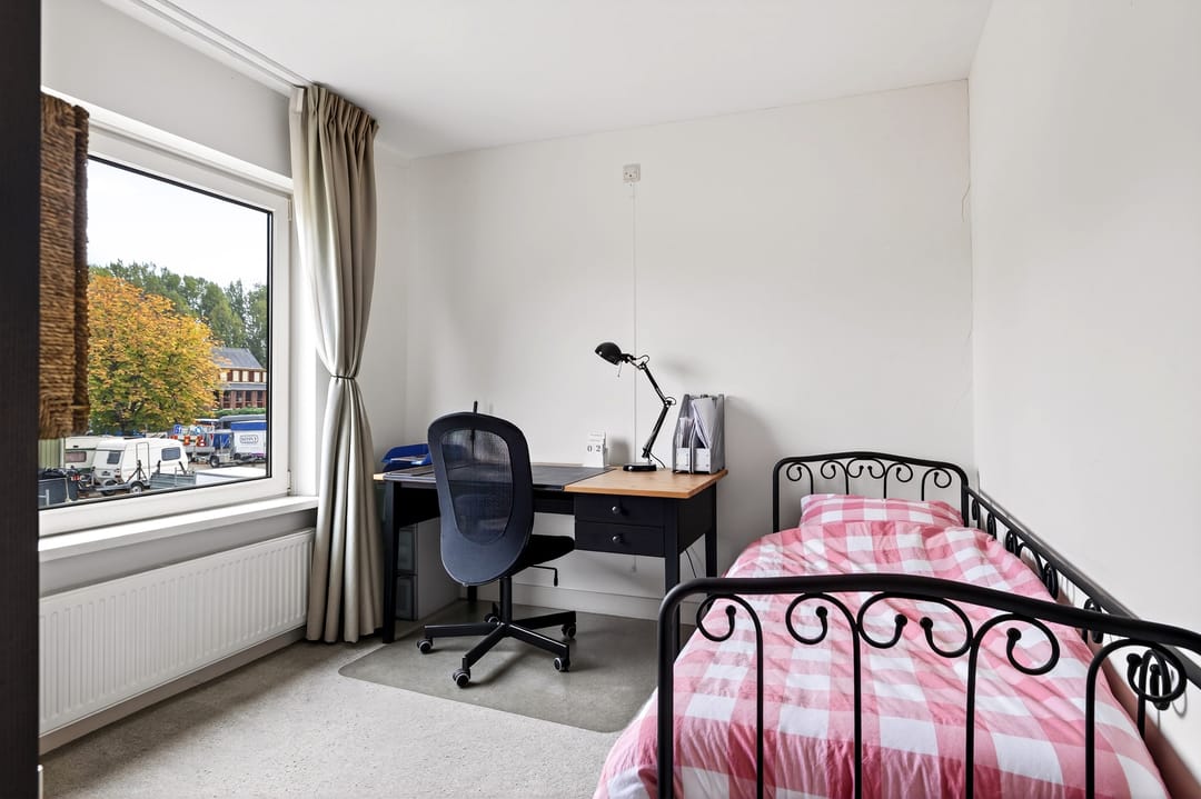 Photo 16 of Wielhovenstraat 54