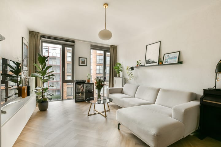 Foto 7 van Julius Pergerstraat 230