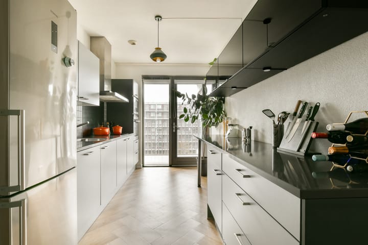 Foto 9 van Julius Pergerstraat 230