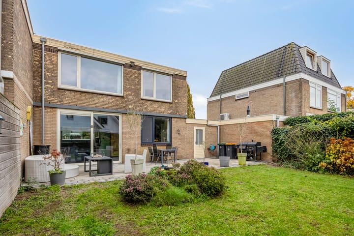 Foto 41 van Burgemeester H Houtkoperlaan 35