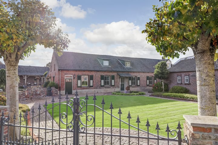 Photo 1 of Neerseweg 38